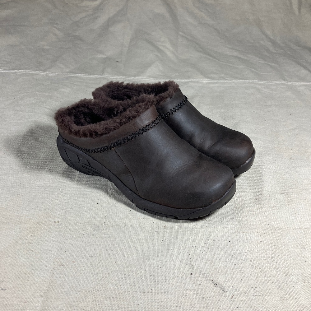 Merrell leather clogs